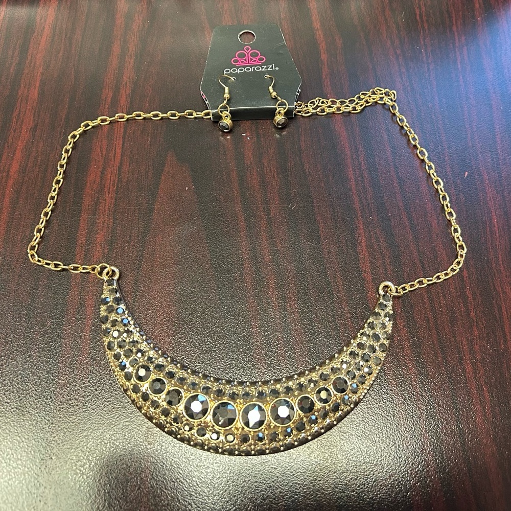 Paparazzi Gold and Black Necklace Set